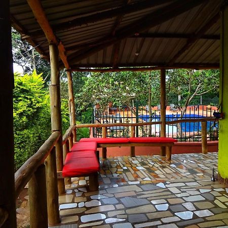 Governors Club Entebbe Buitenkant foto