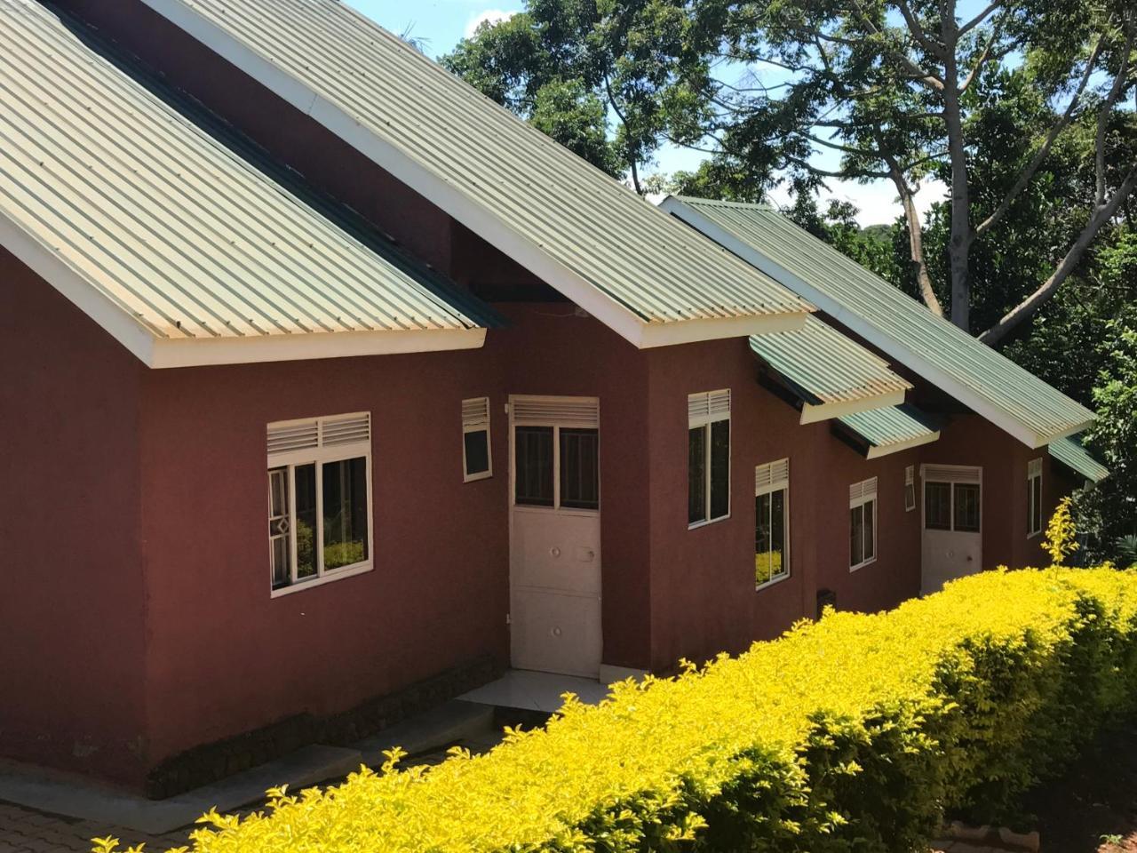 Governors Club Entebbe Buitenkant foto